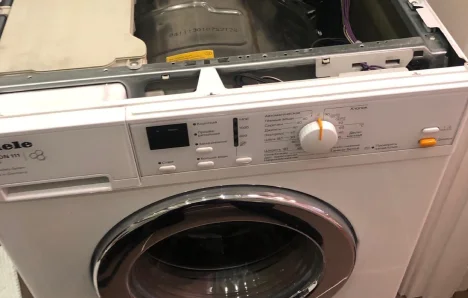 Ремонт робота-пылесоса Miele, re:device Омск